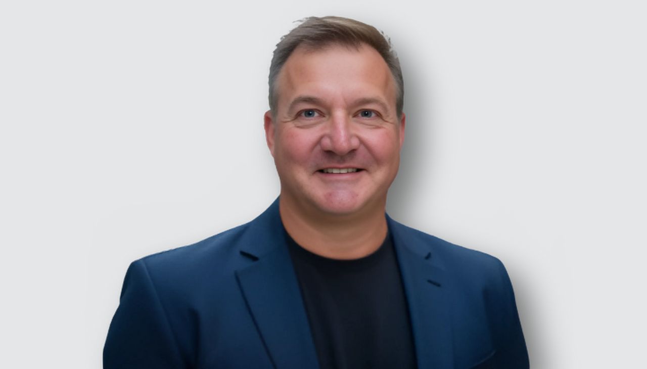 David Finn headshot